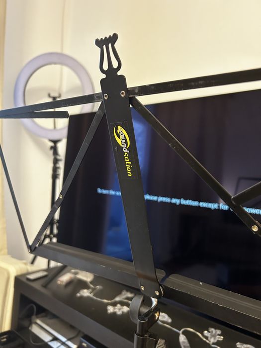 Stativ partituri versuri