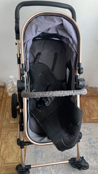 Детская коляска Hello Baby