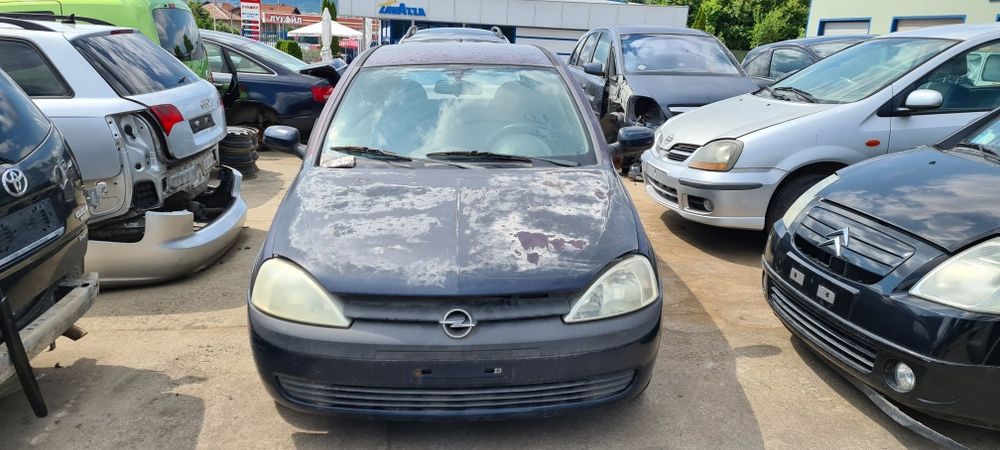 Opel Corsa C 1.2 на части