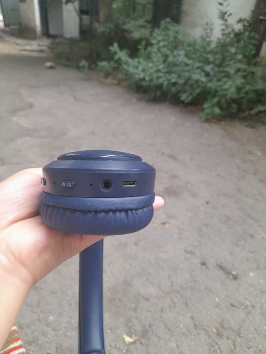 Продам наушники беспроводные