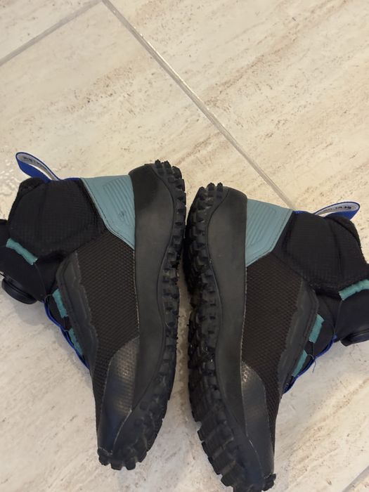 Ghete adidas si skechers 32