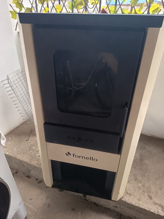 Termosemineu fornello 27kw folosită 1 săptămâna