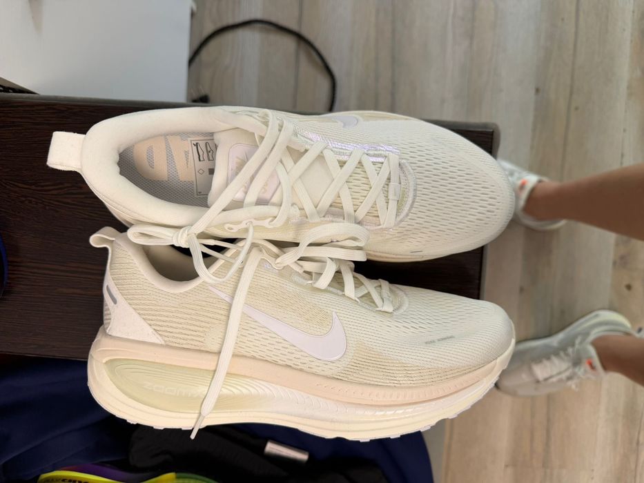 Adidasi nike nr 42.5