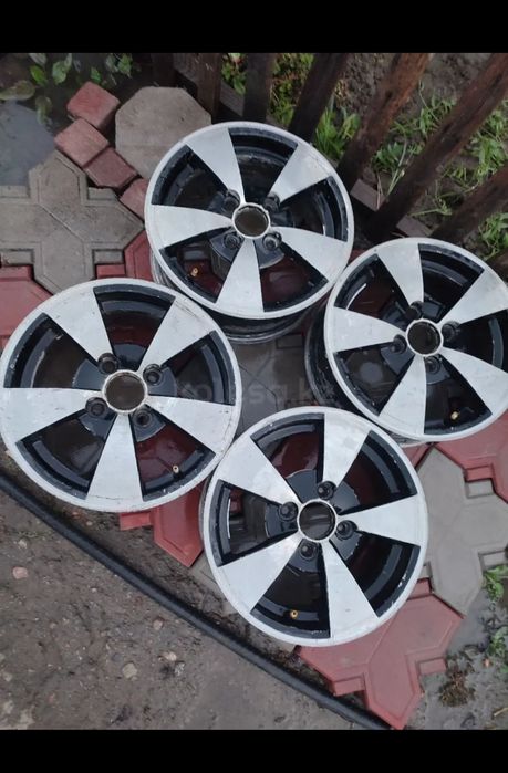 Продам титанки Размер R13 диски на ваз Лада