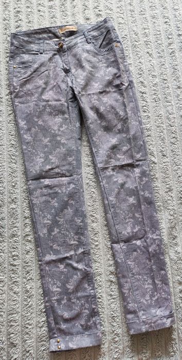 Продам джинсы женские