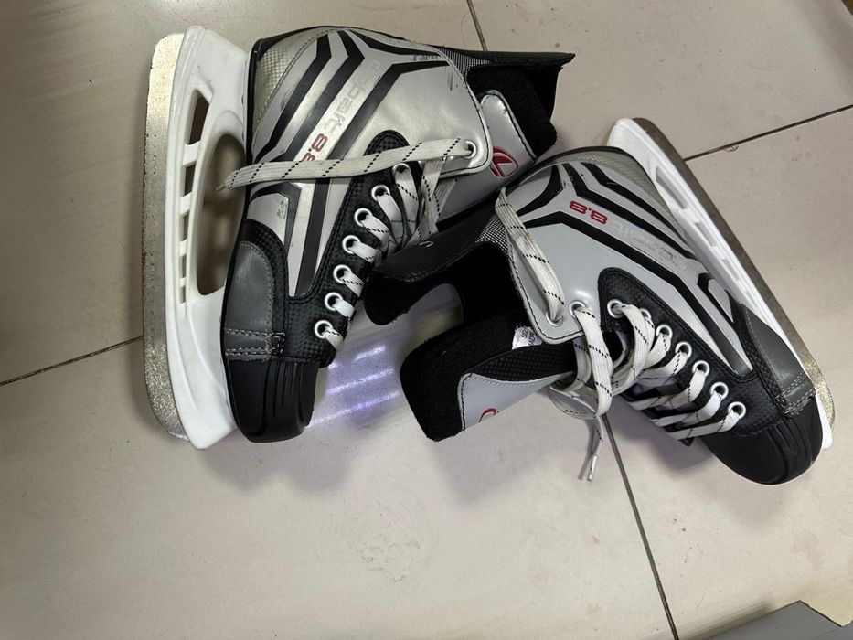 Коньки 42 размер, Б/у