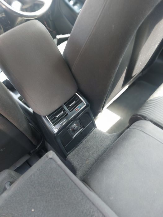 dezmembrez audi a4 b8 CAGC/ CAGA LX5X