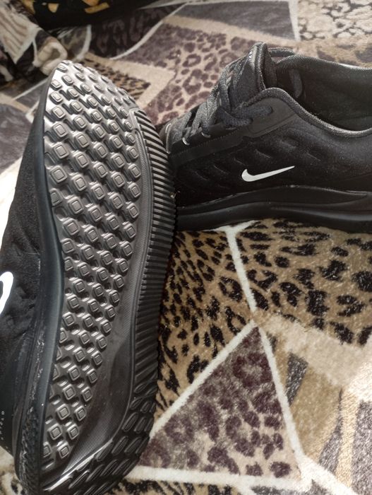 Nike Air Winflo 9 Shield Negre