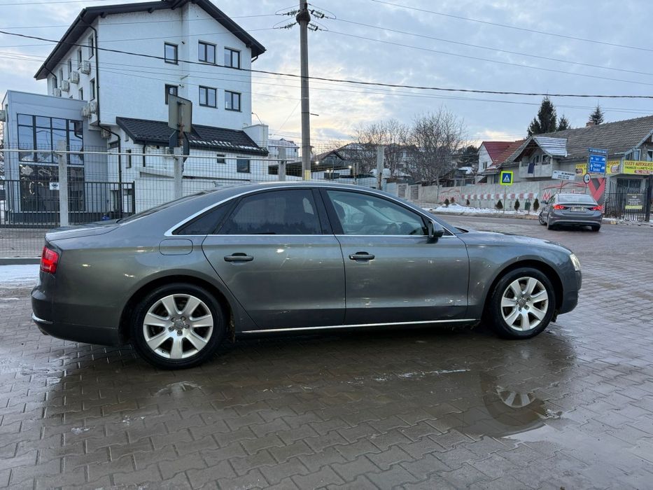 Dezmembrez Audi A8 4H / 230 mii km / trager/faruri/bara
