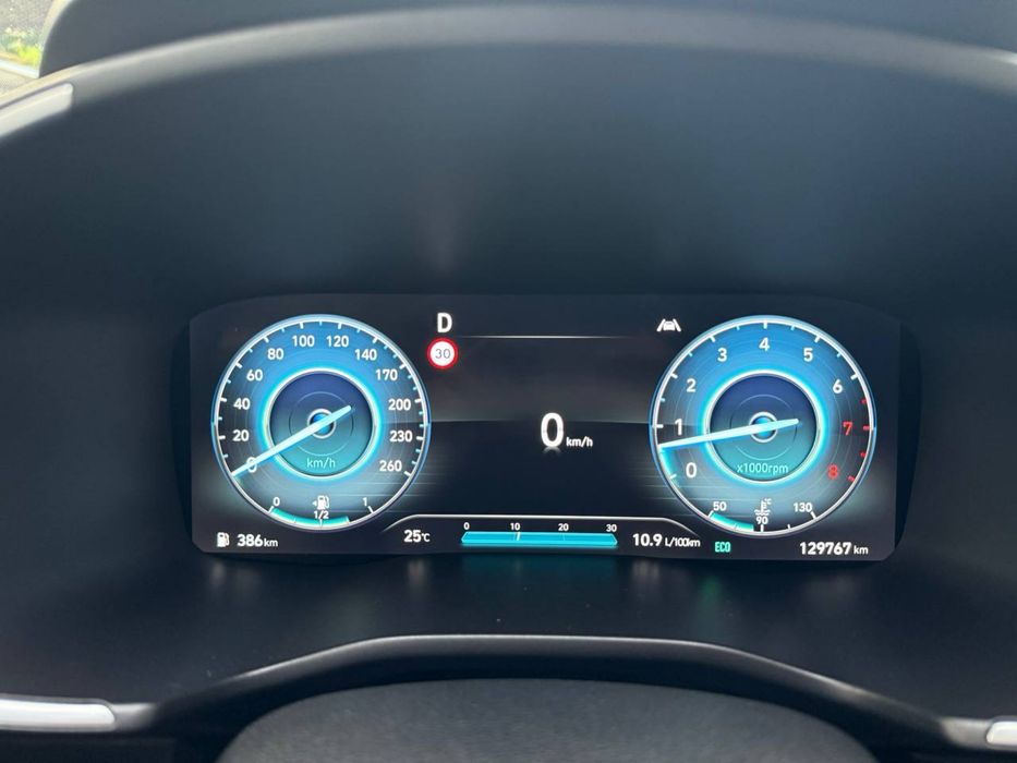 Продается hyundai santafe  2022