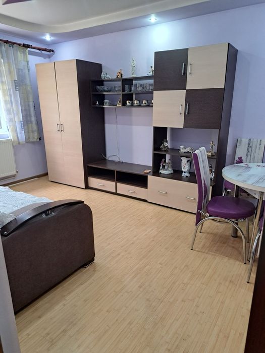 Inchiriez garsioniera,Aleea Abastrelelor bloc 2A, apt.30.150 euroavans