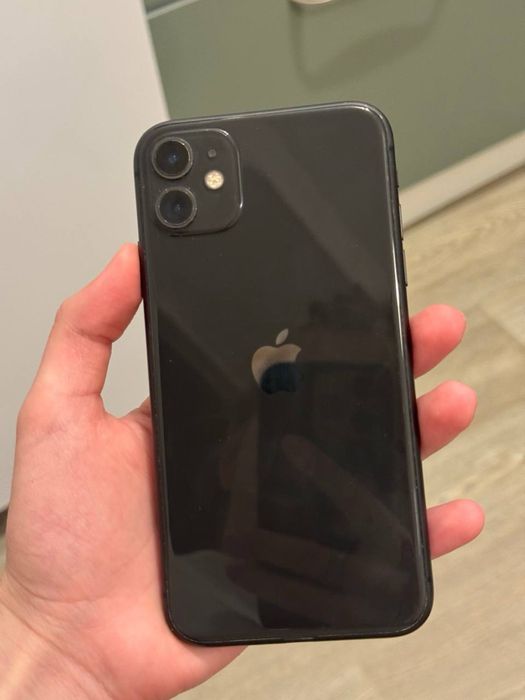 Продам IPhone 11