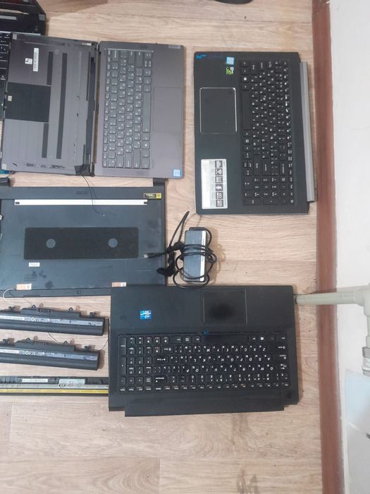 Ноутбук на запчасти