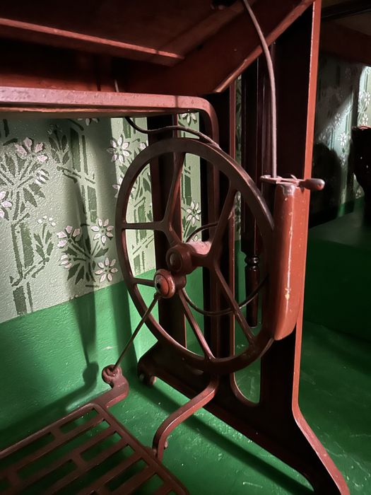 Mașină de cusut Ileana