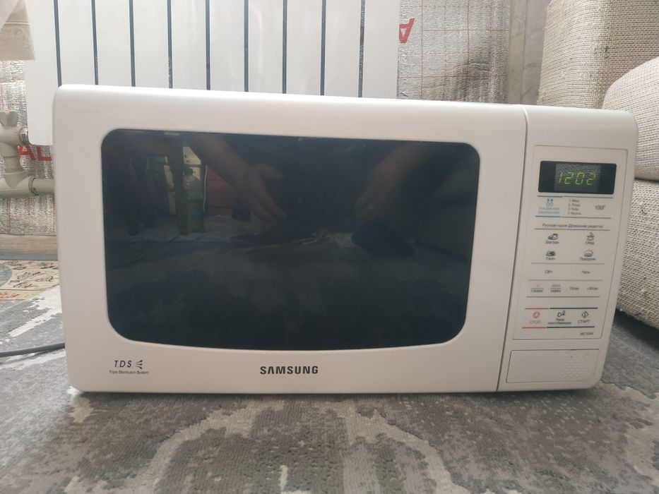 Продам микроволновку б/у рабочем состоянии