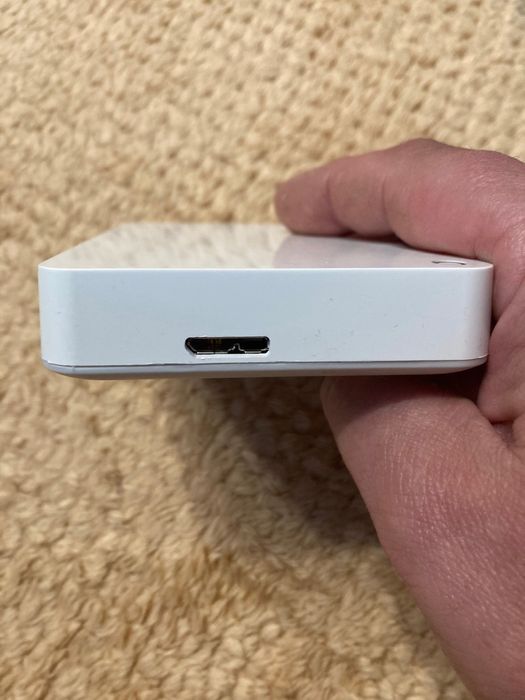 Hard Disk (HDD) extern Toshiba 3TB/USB 3 defect