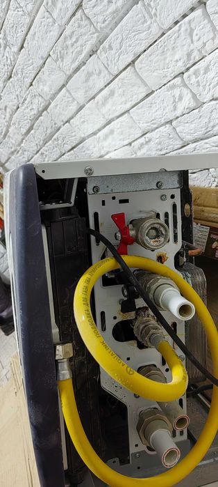 Котёл  газовый аристон