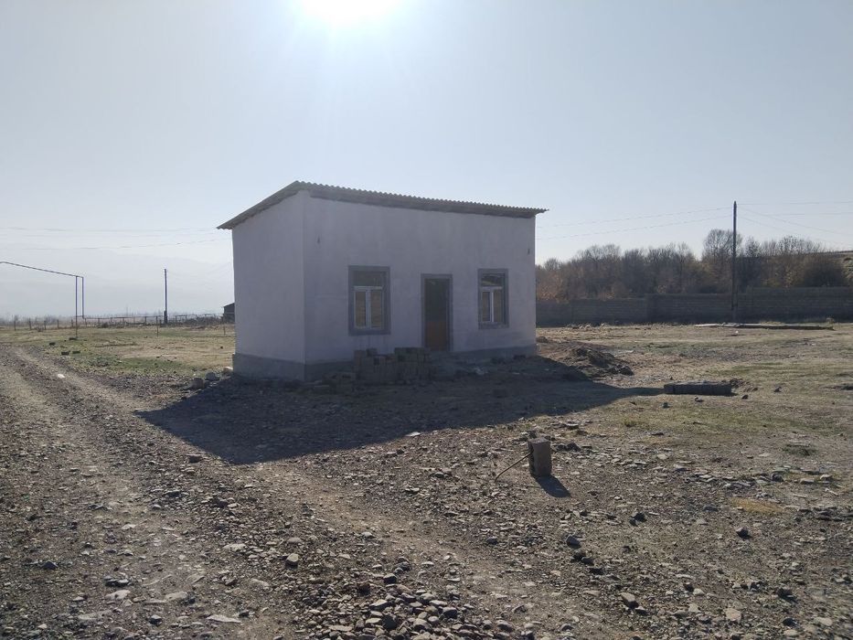 Нотурар бино сотилади 14 сотих