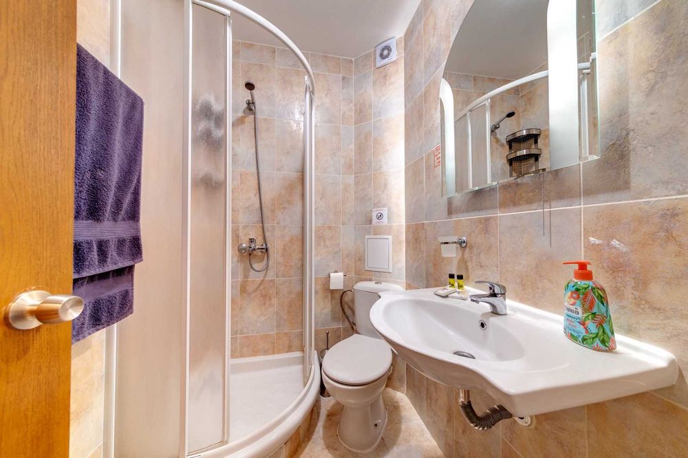 Продава се Двустаен апартамент в Пловдив, Център - 62 кв.м за 1210 €/кв.м - Снимка #7