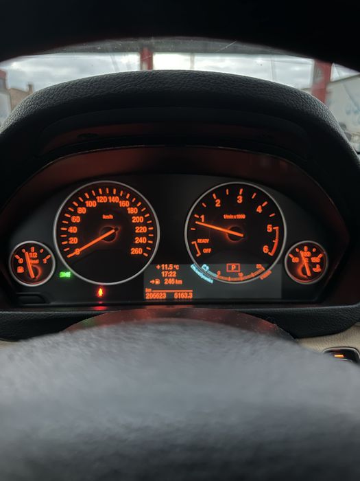 BMW Seria 3. F30. 2 Butoane. Luxury Line. Negociabil