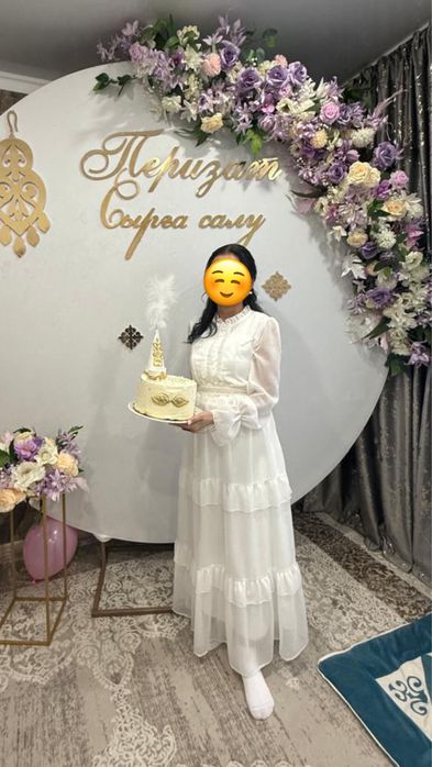 Нежное белое платье