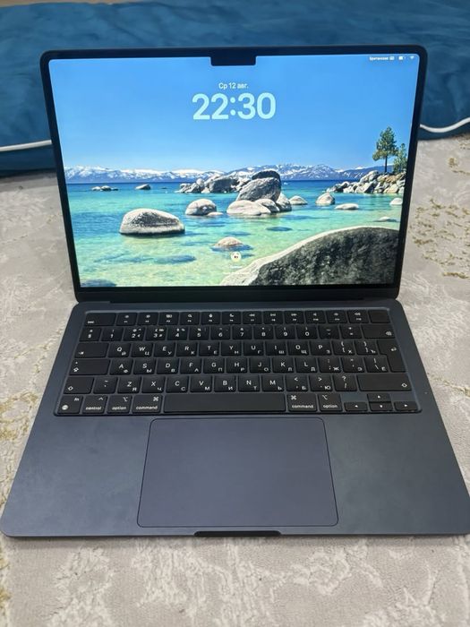 Macbook air 13 m2 2022, 8gb/256gb, 85%