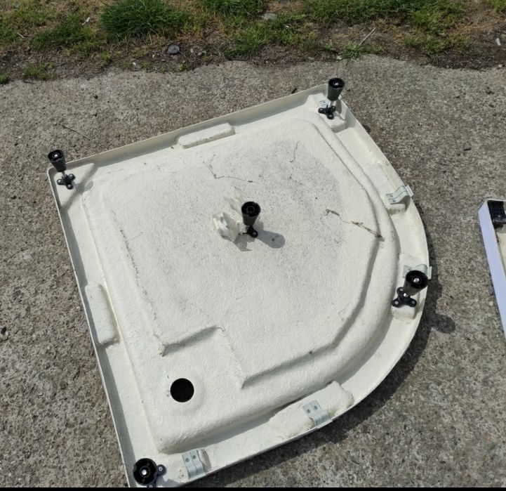 Cădițe duș 50 euro/buc.