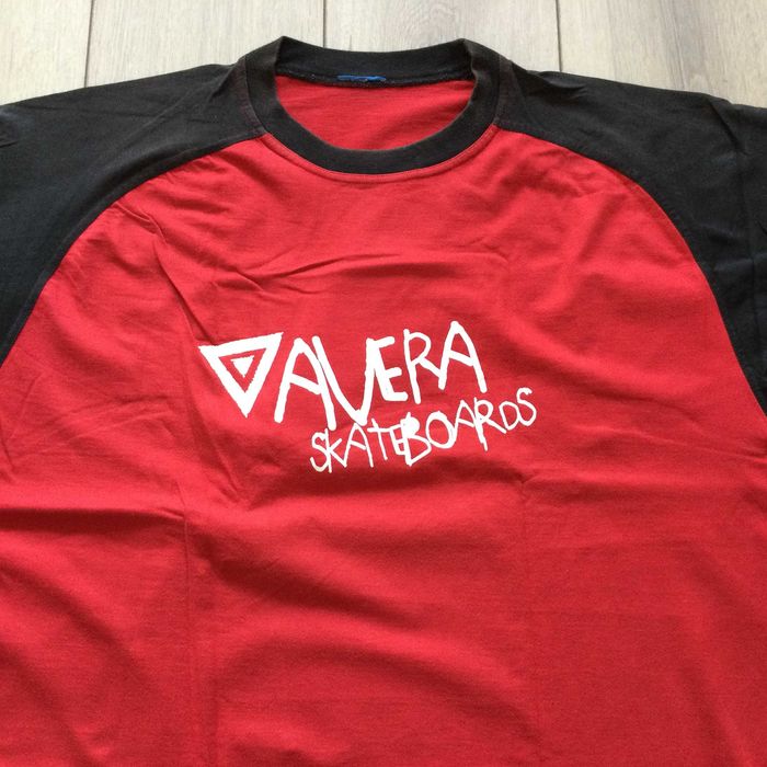 оригинална скейтърска тениска AVERA SKATEBOARDS размер XL / XXL от САЩ