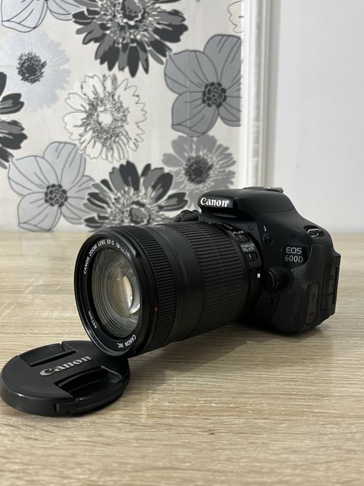 Фотоаппарат Canon 600D