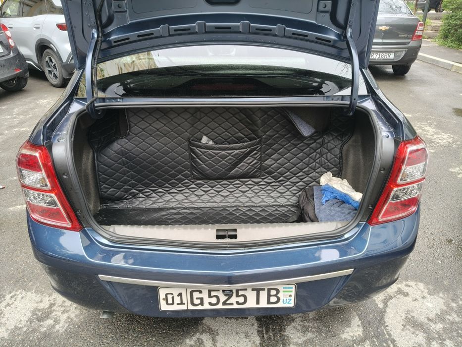 Chevrolet Cobalt 2024 — 3