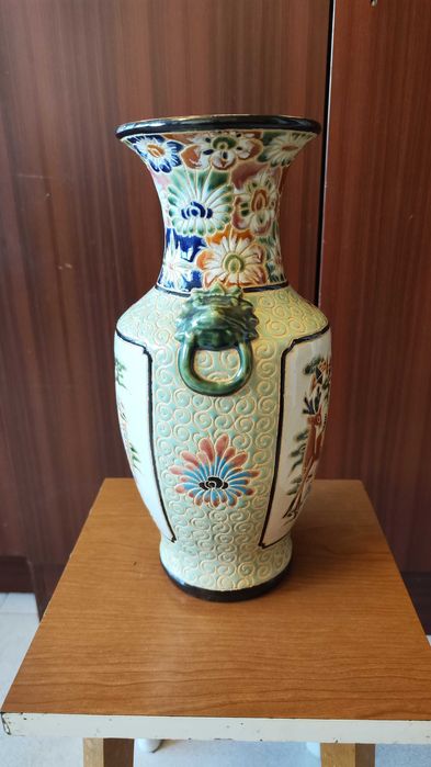 Японска ваза - чисто нова