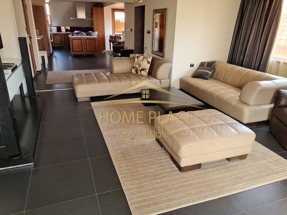 Дава се под наем Мезонет в Варна, Цветен квартал - 150 кв.м за 663 € - Снимка #1