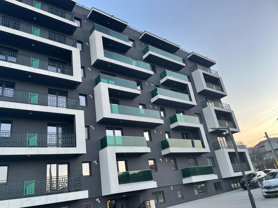 Vând apartament Bucium Visani