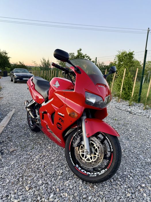 HONDA VFR 800 , stare foarte buna