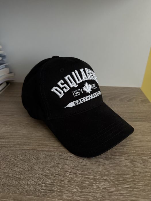 Шапка dsquared2