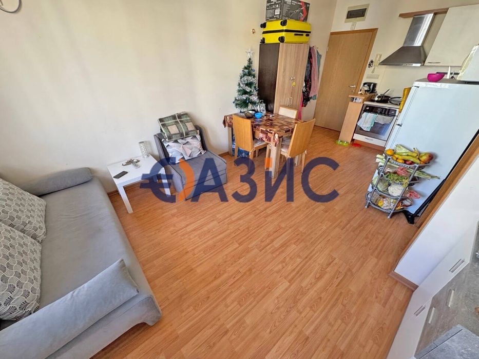 Продава се Двустаен апартамент в Свети Влас - 60 кв.м за 804 €/кв.м - Снимка #5