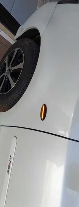 Динамични\ бягащи мигачи за калниците за Тойота Toyoya черни опушени