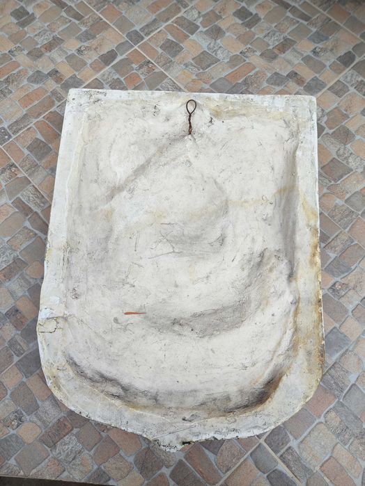 Руски герб от гипс