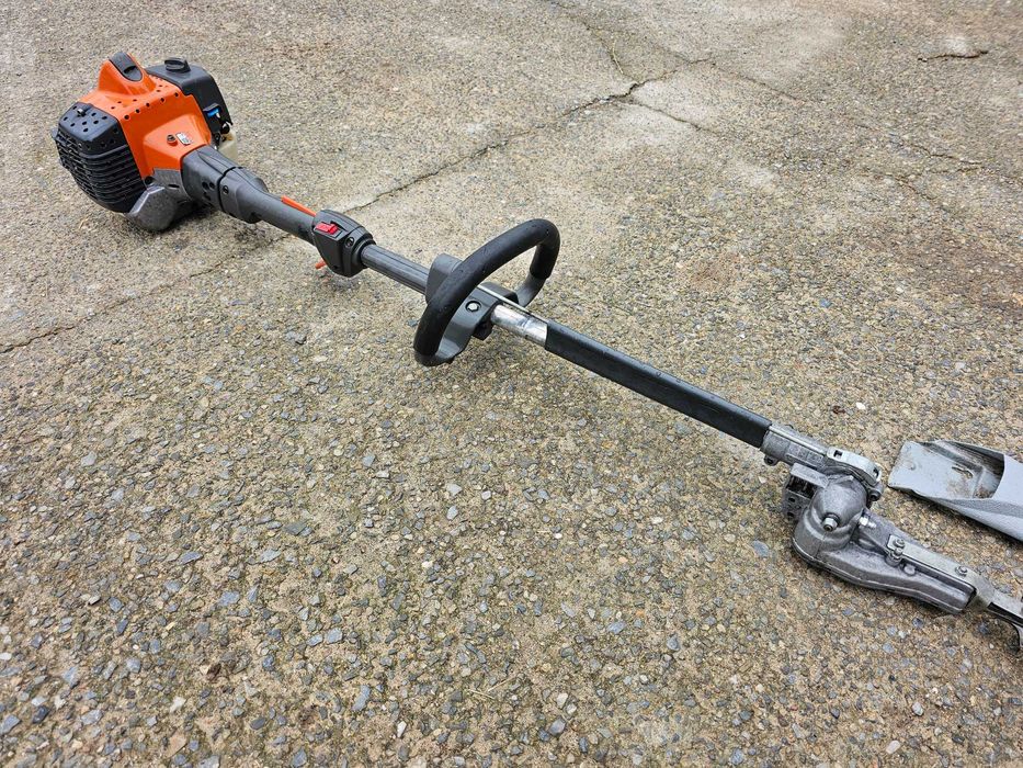 Храсторез HUSQVARNA 327 HE3. Ножица за Жив Плет.