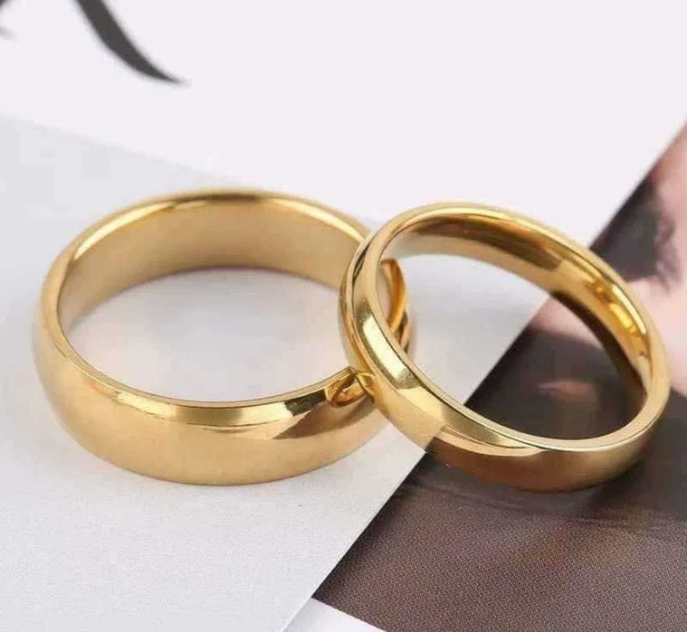 Classic Gold Wedding Rings комплект 2 броя халки
