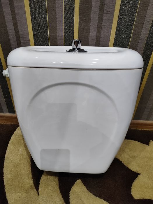 Продам Бачок от унитаза