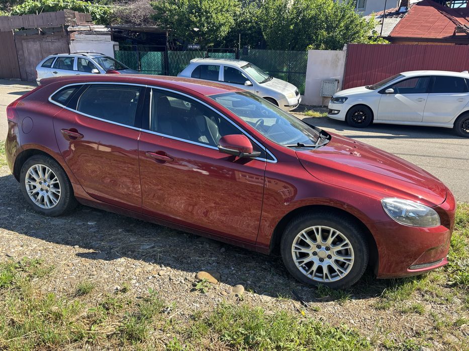 VOLVO V40 2015 — imagine 3