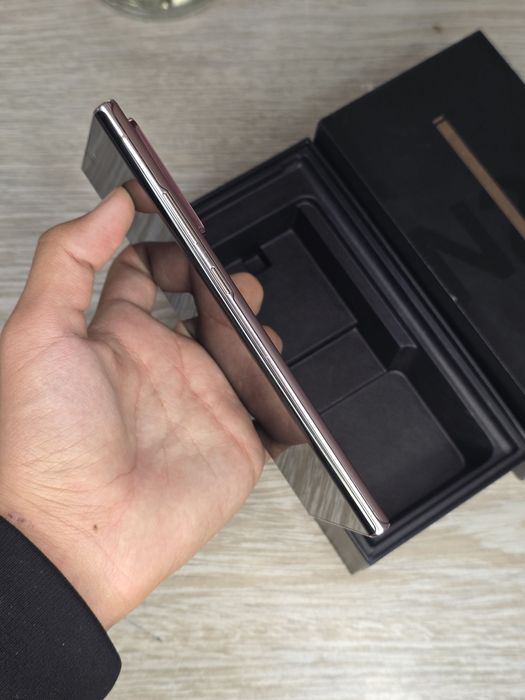 Samsung note 20 ultra 5G 12/256gb karopka bor