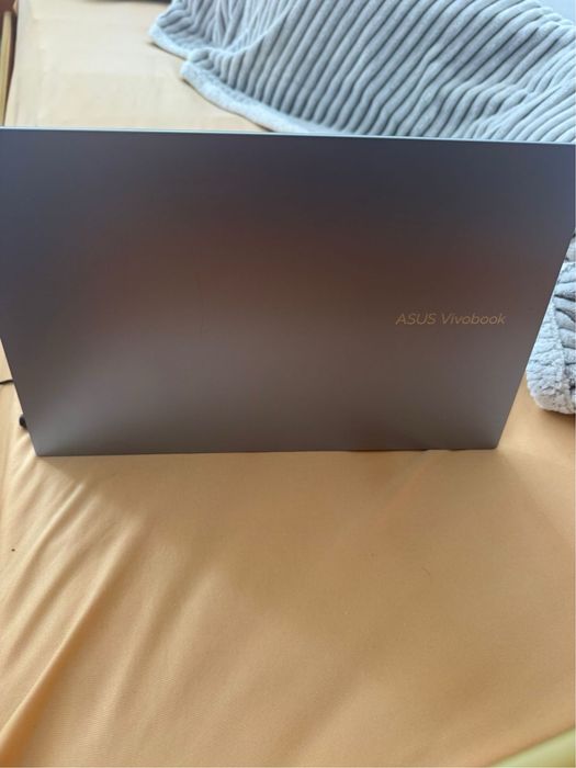 Leptop Asus Vivobook