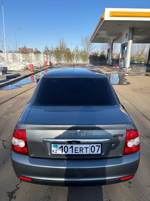 Машина сатылады приора