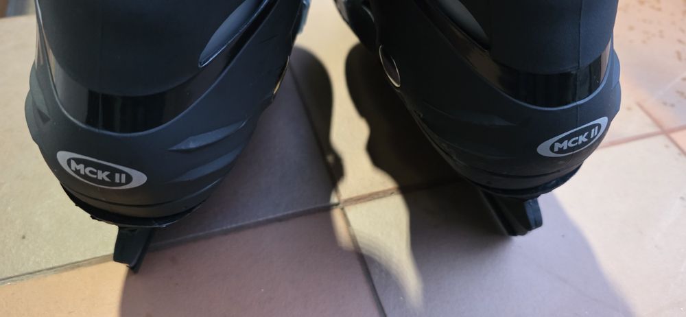 Patine copii Roces MCK II 30-35 reglabile negre ca noi - ascutite
