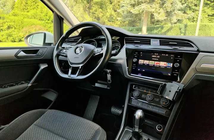 Volkswagen Touran (КАТО НОВА)