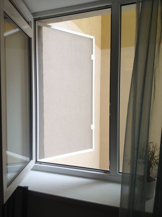 Execut plase insecte(tantari)la comanda
