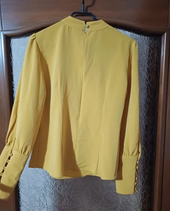 bluza eleganta potrivita pentru marimea  M/38