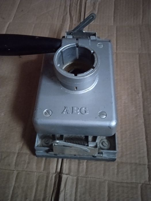 Приставка за бормашина